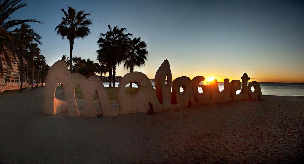 Enjoy Apart Centro Y Playa Victoria Малага Екстериор снимка