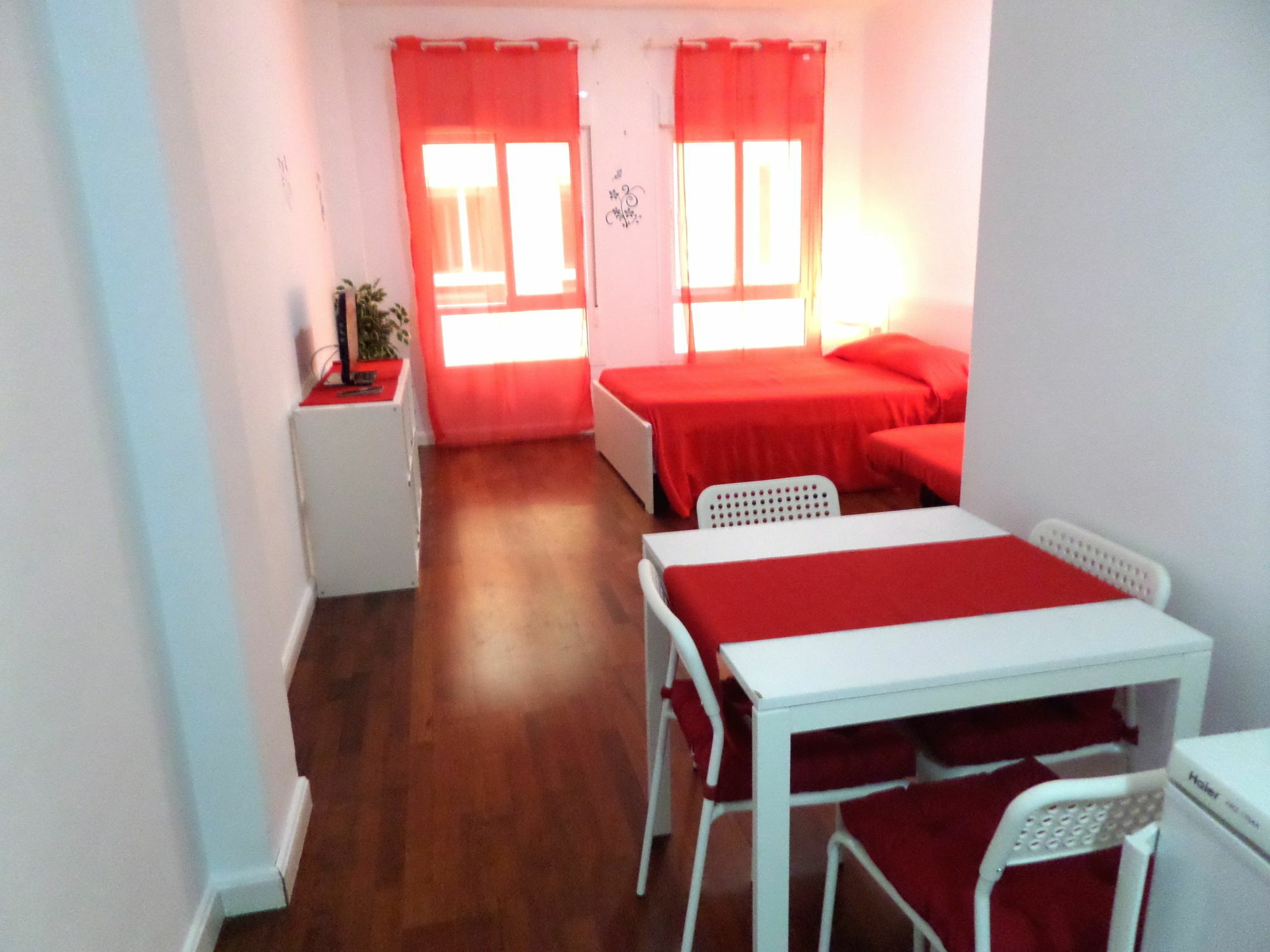 Enjoy Apart Centro Y Playa Victoria Малага Екстериор снимка